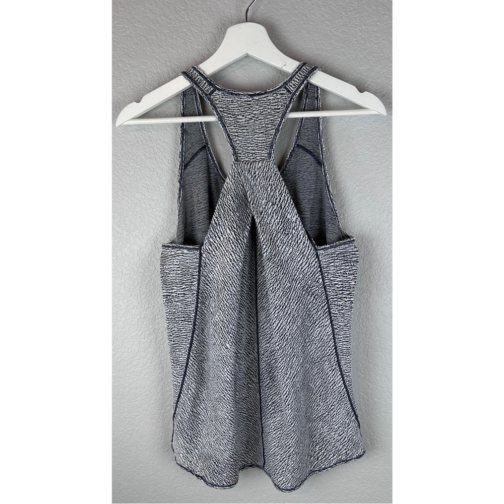 Lululemon Black/White Racerback Tank, size 6 - Picture 7 of 9